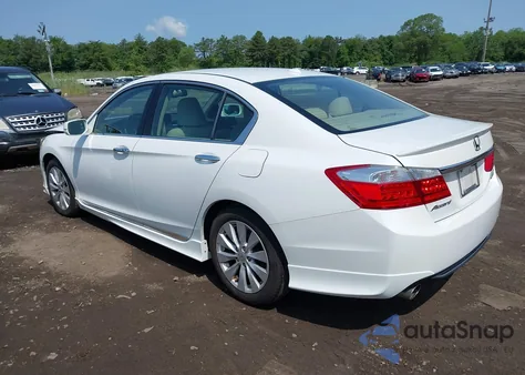 2015 Honda Accord Touring из США, поврежденный, VIN 1HGCR3F93FA023903